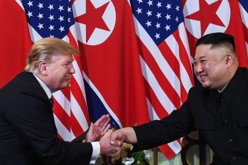 Cái bắt tay lịch sử giữa hai nhà lãnh đạo Donald Trump và Kim Jong-un tại Việt Nam (Thời sự đêm 27/2/2019)