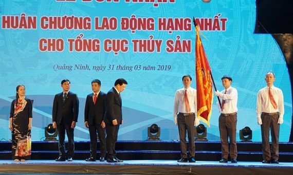 Phó thủ tướng Trịnh Đình Dũng dự lễ kỷ niệm 60 năm ngày thành lập ngành thủy sản Việt Nam (Thời sự đêm 31/3/2019)