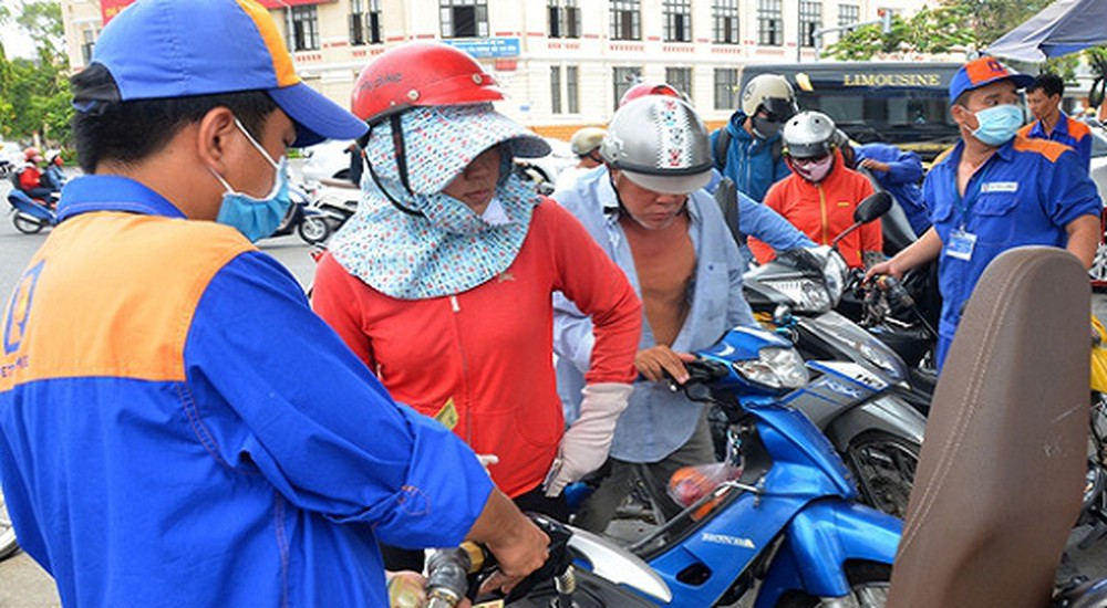 Nên giữ hay bỏ quỹ bình ổn giá xăng dầu? (28/3/2019)