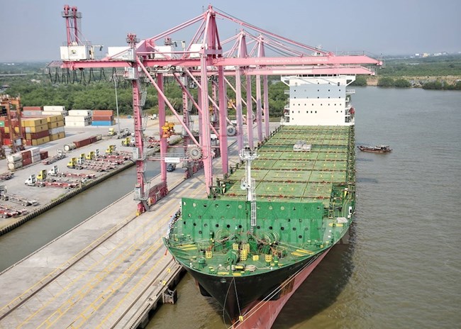 Cảng container ở thành phố Hồ Chí Minh lần đầu tiên đón tàu hàng trọng tải lớn đi Austrailia và ngược lại (Thời sự trưa 16/3/2019)