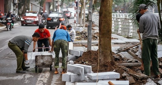 Gần 300 tuyến phố ở Hà Nội sẽ cải tạo vỉa hè: Thực hiện thế nào cho tiết kiệm, hiệu quả? (15/4/2019)