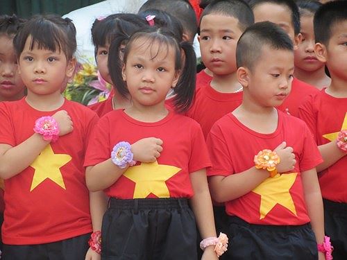 Dạy trẻ kỹ năng bảo vệ bản thân như thế nào, sau một loạt vụ bạo hành và dâm ô trẻ gần đây? (4/4/2019)