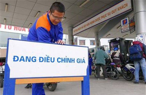 Giá bán lẻ xăng dầu được điều chỉnh hôm nay dự kiến tiếp tục tăng (Thời sự sáng 2/4/2019)