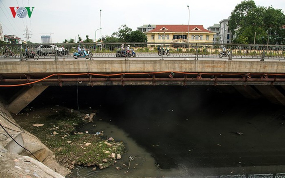 Hơn 2 nghìn con sông có nguy cơ trở thành “dòng sông chết” (29/5/2019)