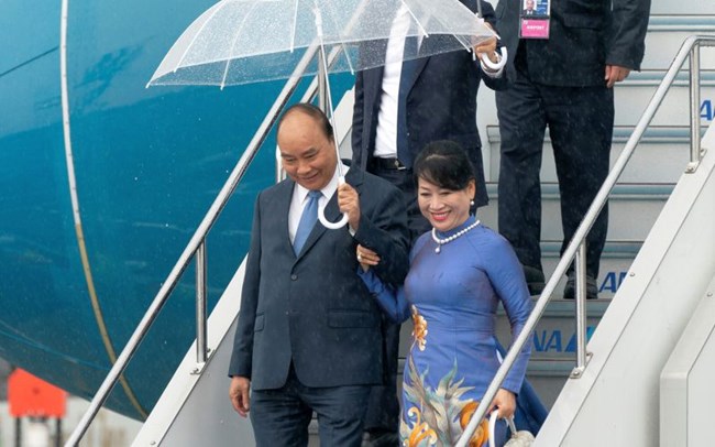 THỜI SỰ 18H00 27/6/2019: Thủ tướng Nguyễn Xuân Phúc tới thành phố Osaka, bắt đầu tham dự Hội nghị Thượng đỉnh G20 và thăm Nhật Bản từ hôm nay đến ngày 1/7 tới, theo lời mời của Thủ tướng Shinzo Abe