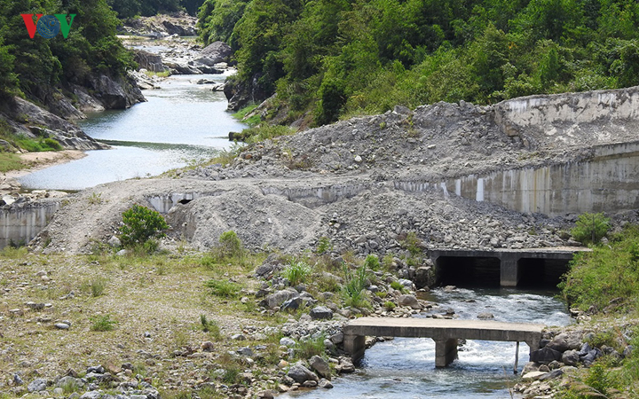 Hệ lụy sau phong trào làm thủy điện ở huyện nghèo Đăk Glei tỉnh Kon Tum (26/7/2019)