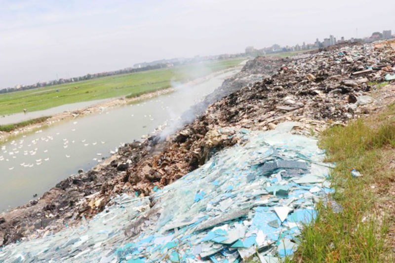 Bắc Ninh: Khó xử lý tình trạng đổ trộm rác thải công nghiệp (7/8/2019)