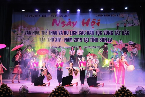 THỜI SỰ 21H30 ĐÊM 20/8/2019: Bế mạc Ngày hội Văn hóa, Thể thao, Du lịch các dân tộc vùng Tây Bắc lần thứ 14 tại tỉnh Sơn La.