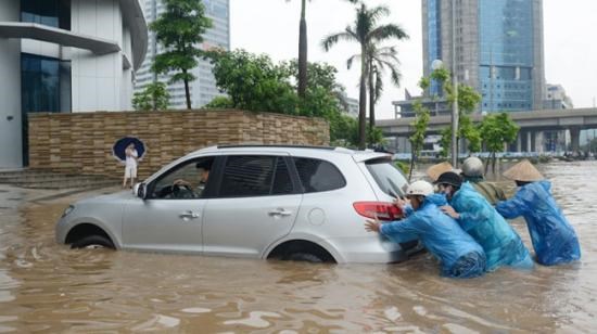 Kinh nghiệm xử lý khi xe bị ngập nước (5/8/2019)