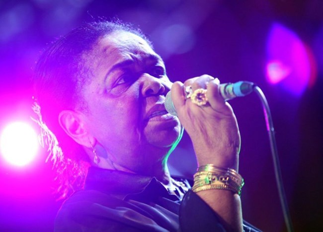 Cesária Évora: Nữ danh ca chân trần của nền âm nhạc thế giới (31/8/2019)