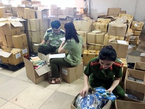 Hà Nội phát hiện thu giữ 100.000 cuốn sách in lậu (23/8/2019)