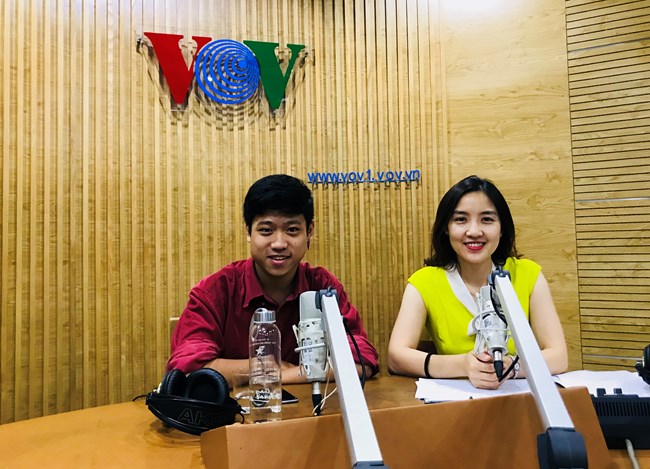 Trò chuyện với Trần Nhật Quang, Thư ký đối ngoại của Hanoi Pride Working Group là nhóm gồm các tổ chức, hội nhóm làm về cộng đồng người đồng tính, song tính, chuyển giới tại Hà Nội (22/9/2019)