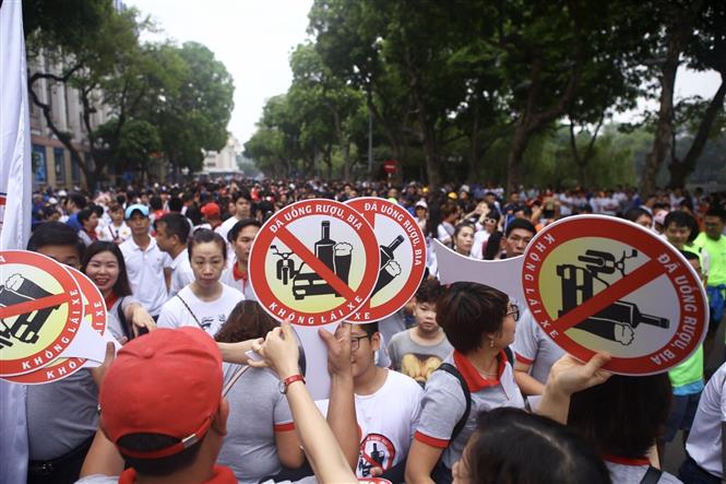 THỜI SỰ 6H SÁNG 2/1/2020: Kỳ vọng Luật Phòng, chống tác hại của rượu, bia sẽ kéo giảm tai nạn giao thông.