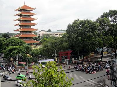 Việt Nam Quốc Tự - ngôi chùa Việt lớn nhất Thành phố Hồ Chí Minh (11/1/2020)