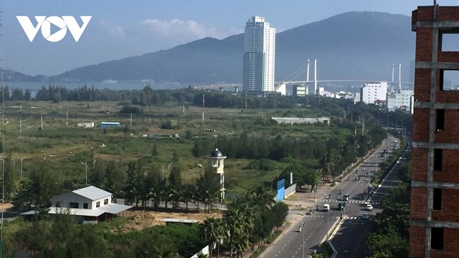 Loạt phóng sự “Ồ ạt phân lô bán nền: lỗ hổng trong quản lý tài nguyên đất đai” – Phần 2 nhan đề: 