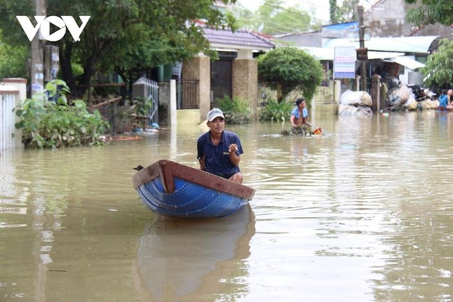 Các tỉnh miền Trung, Tây Nguyên tiếp tục ứng phó với mưa lũ (14/10/2020)