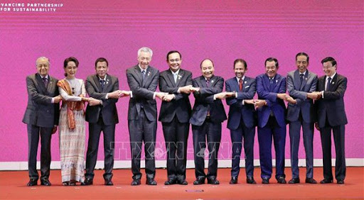 THỜI SỰ 6H00 12/11/2020: Hội nghị Cấp cao ASEAN lần thứ 37 và các Hội nghị Cấp cao liên quan khai mạc tại Hà Nội. 