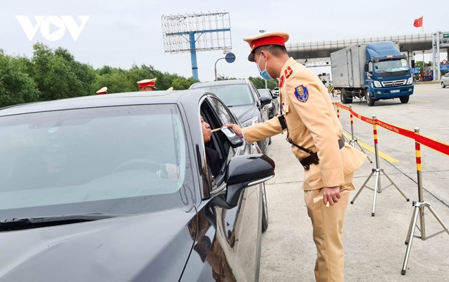 THỜI SỰ 12H TRƯA 15/12/2020: Cảnh sát giao thông Hà Nội ra quân bảo đảm trật tự an toàn giao thông dịp Tết Dương lịch và Âm lịch 2021