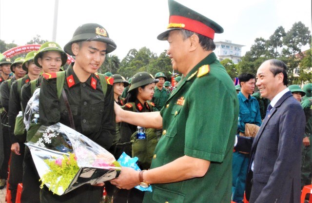 THỜI SỰ 12H00 TRƯA 10/2/2020: Hôm nay, hàng ngàn thanh niên của 12 tỉnh, thành phố nô nức lên đường nhập ngũ