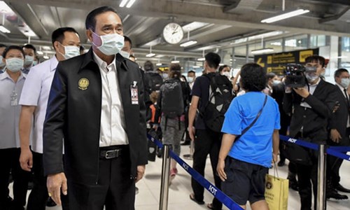 THỜI SỰ 6H SÁNG 3/2/2020: Lệnh dừng bay đến Trung Quốc do dịch viêm phổi khiến hơn 5 nghìn người Trung Quốc đang làm việc và du lịch tại Khánh Hòa chưa thể về nước.