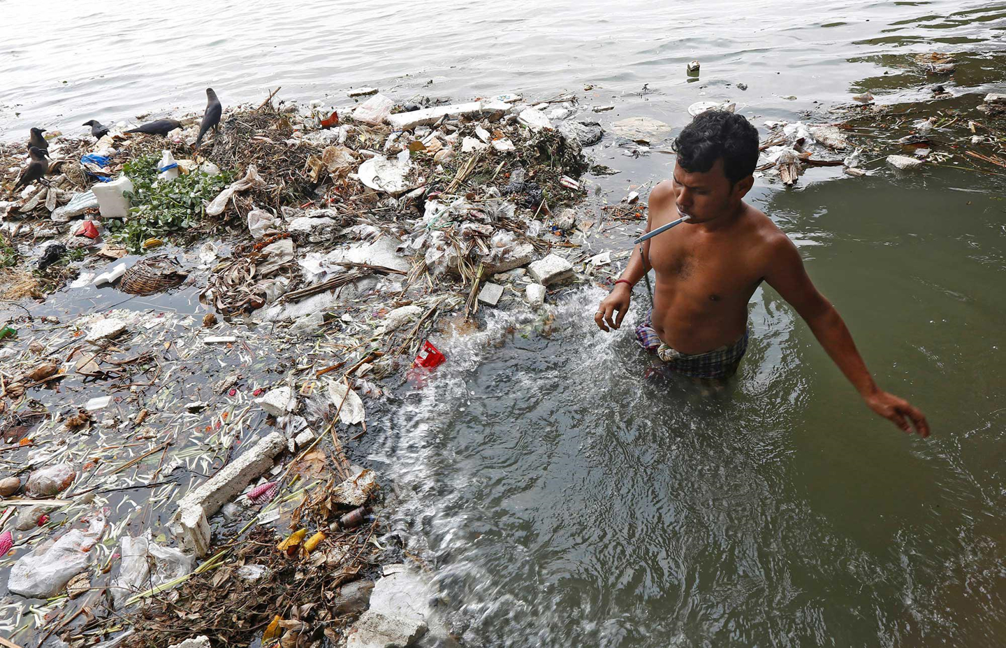 Giải quyết tình trạng ô nhiễm sông Ganges tại Ấn Độ (5/3/2020)