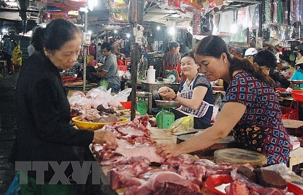 THỜI SỰ 18H CHIỀU 18/4/2020: Bất chấp nỗ lực của cơ quan chức năng, giá lợn hơi trên cả 3 miền Bắc - Trung - Nam thiết lập mốc mới với giá 92.000 đồng/kg