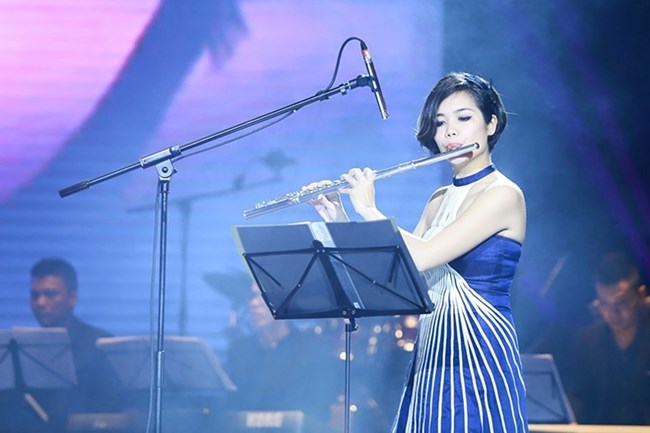 Nghệ sĩ sáo Flute Lê Thư Hương: Nghệ sĩ cổ điển không sống ảo (9/4/2020)