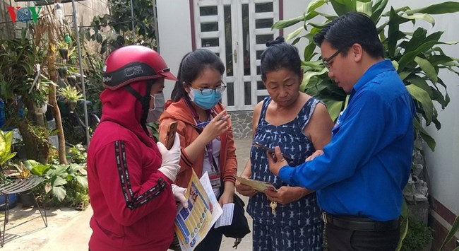 
Hậu Giang: “Đến từng ngõ, gõ từng nhà” giúp người dân khai báo y tế (12/4/2020)