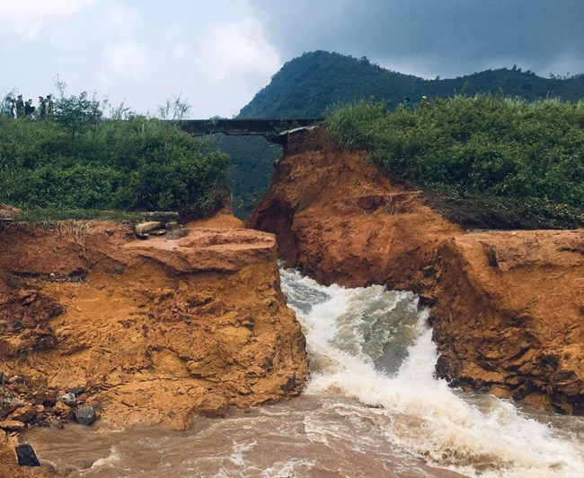 THỜI SỰ 18H CHIỀU 28/5/2020: Vỡ đập chứa nước ở Phú Thọ, đe dọa sự sống của hàng chục hộ dân