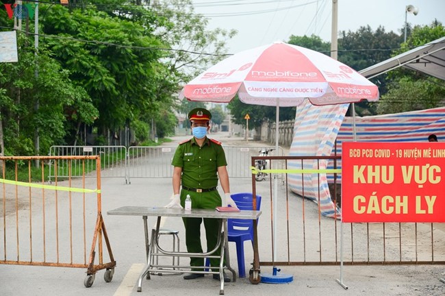 Người dân Hạ Lôi trước trước ngày dỡ phong tỏa (5/5/2020)