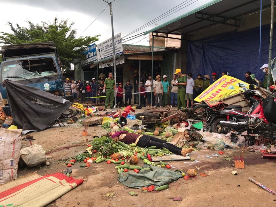 Tai nạn giao thông thảm khốc tại Đắk Nông: Chưa hết bàng hoàng (13/6/2020)