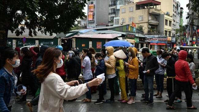 Việt Nam có nên mở cửa trở lại nền kinh tế vào thời điểm này? (16/6/2020)