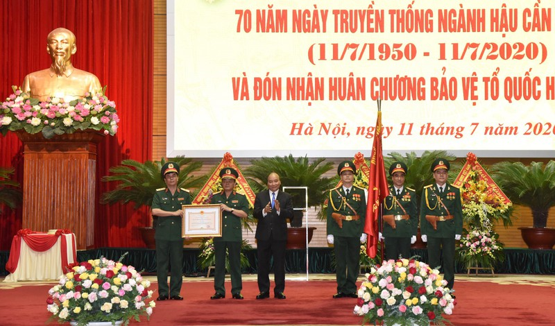 THỜI SỰ 12H TRƯA 11/7/2020: Thủ tướng Nguyễn Xuân Phúc dự kỉ niệm 70 năm Ngày truyền thống ngành Hậu cần Quân đội.