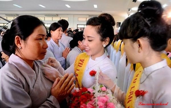 Mùa Vu Lan: làm trọn đạo hiếu với cha mẹ (29/8/2020)