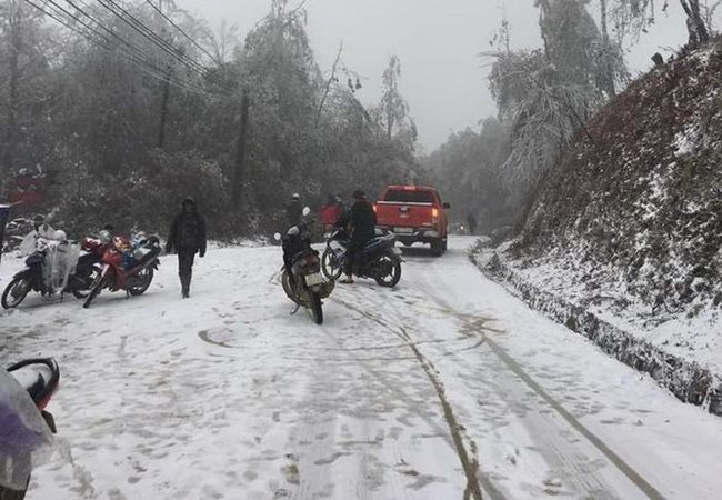 Lưu ý khi lái xe lên Lào Cai mùa băng tuyết (11/1/2021)
