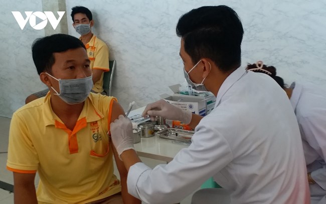 Ban chỉ đạo Quốc gia: Tiêm vaccine phòng Covid-19 nhanh nhất có thể (3/11/2021)