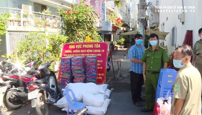 THỜI SỰ 12H TRƯA 10/02/2021: Nhiều địa phương gỡ bỏ lệnh phong tỏa ở một số khu dân cư sau khi dịch covid 19 được kiểm soát. 