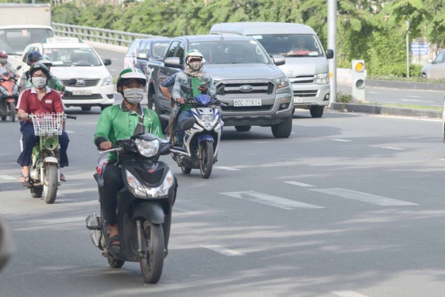 THỜI SỰ 6H SÁNG 27/3/2021: Bộ Tài chính đề xuất các cá nhân làm nội dung số trên mạng XH, cá nhân tham gia lái xe công nghệ phải nộp thuế giá trị gia tăng và thuế thu nhập cá nhân