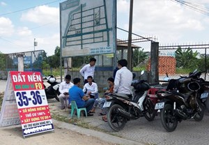 Sốt đất và những hệ lụy: làm thế nào kiểm soát? (12/04/2021)