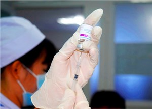 TP.HCM dồn tổng lực tiêm vaccine Covid-19 quy mô lớn nhất từ trước tới nay (18/06/2021)