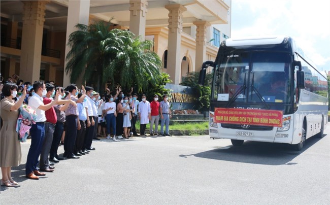 106 cán bộ, sinh viên Đại học Y Dược Hải Phòng lên đường hỗ trợ tỉnh Bình Dương phòng chống dịch bệnh (16/07/2021)