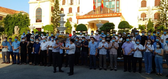 Thanh Hoá: Cử cán bộ, y, bác sĩ hỗ trợ TP HCM chống dịch (13/07/2021)