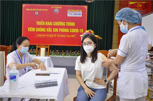 Lạng Sơn: Tiêm vaccine COVID-19 cho cư dân khu vực biên giới (22/07/2021)