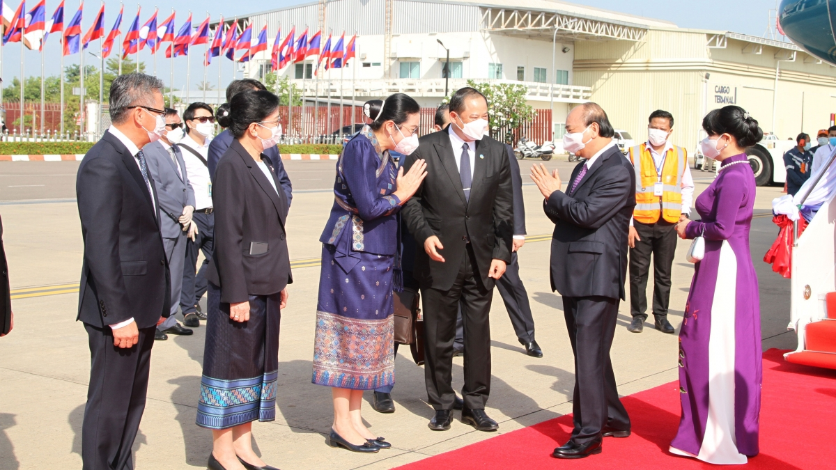 Lễ đón trọng thể Chủ tịch nước Nguyễn Xuân Phúc thăm hữu nghị chính thức CHDCND Lào (9/8/2021)