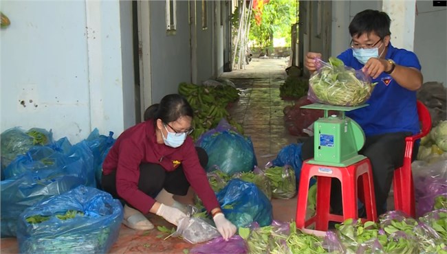 Cách làm thiết thực ở Long An: Đi chợ thay, giao hàng tận tay (13/8/2021)