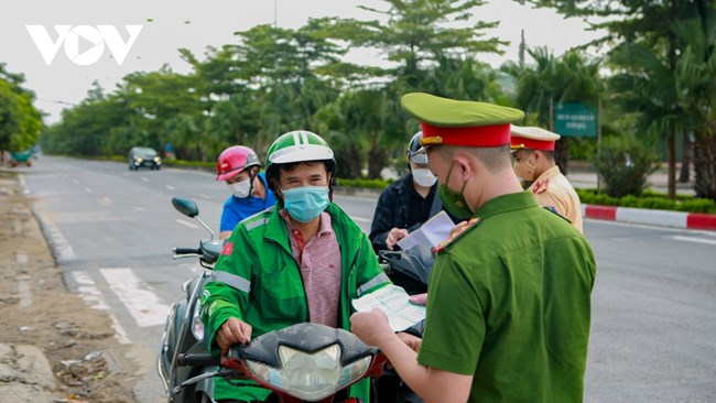 THỜI SỰ 21H30 ĐÊM 08/08/2021: Hà Nội siết chặt việc cấp và sử dụng Giấy đi đường trong thời gian giãn cách XH