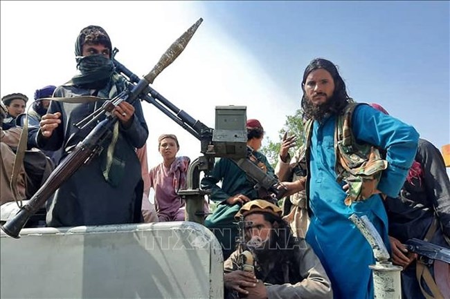 Afghanistan: “Kẻ khóc, người cười” – Thông điệp hòa bình từ Taliban – Phản ứng từ dư luận quốc tế (16/08/2021)