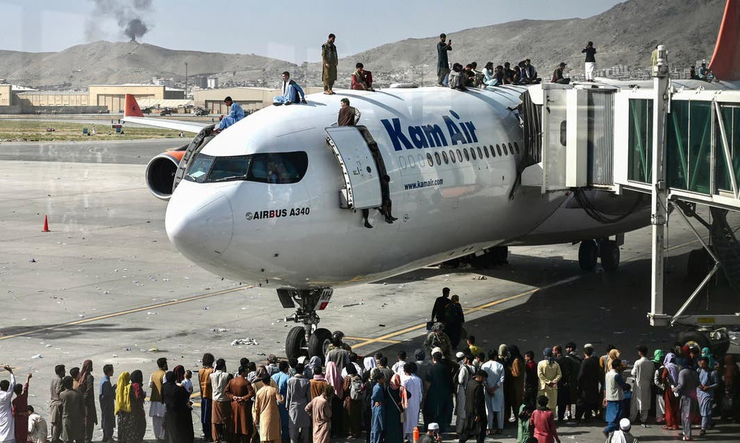 Trên 5.000 người di tản khỏi Afghanistan đã đặt chân đến châu Âu (20/08/2021)