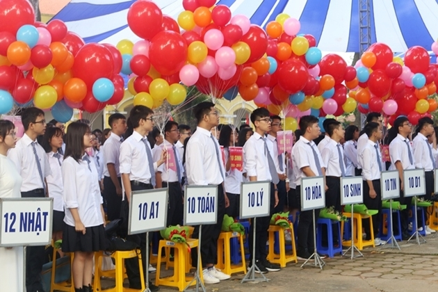 TP. HCM không lùi năm học mới, đặc biệt quan tâm đến học sinh khó khăn do covid-19 (04/09/2021)