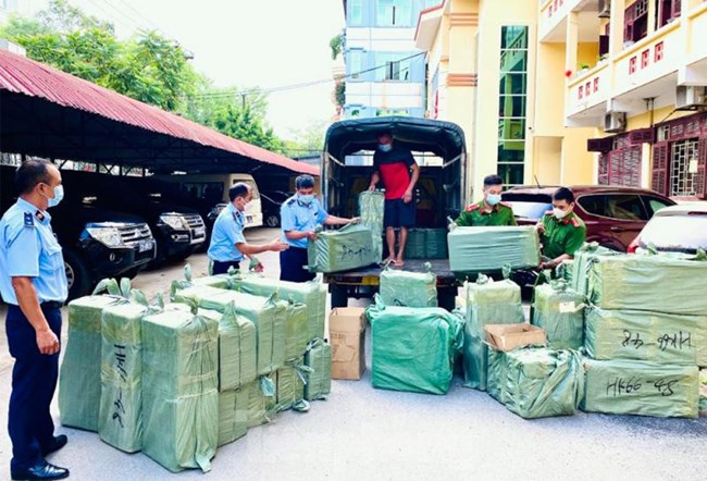 Lạng Sơn: bắt giữ phương tiện vận chuyển gần 100 máy thở Oxy (10/09/2021)